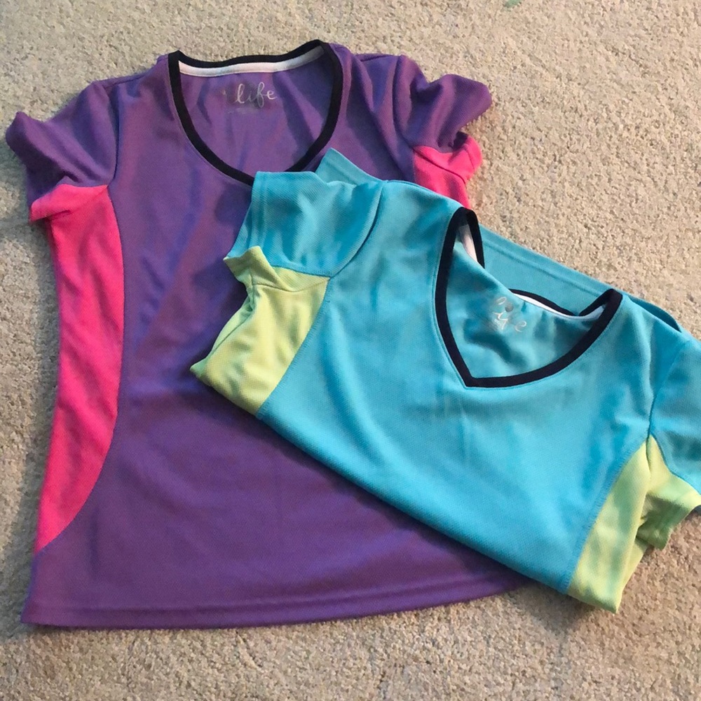 Short sleeve workout top
